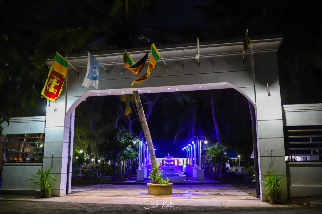 Ceylonta Beach Resort And Spa Hambantota Luaran gambar