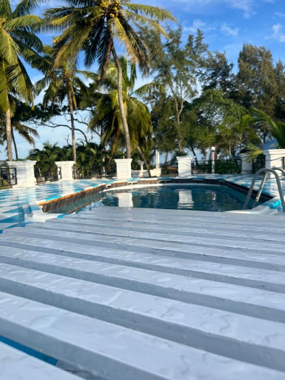 Ceylonta Beach Resort And Spa Hambantota Luaran gambar